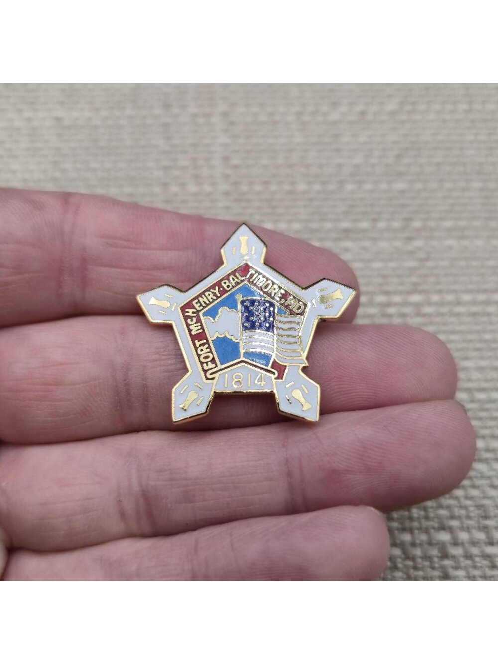 Vintage Fort McHenry Baltimore MD 1814 Star-Shaped Souvenir Lapel Pin A8635